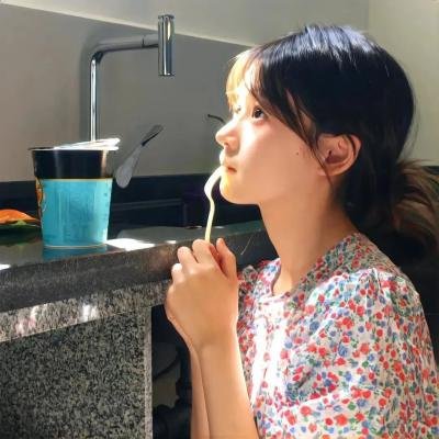 能人于四